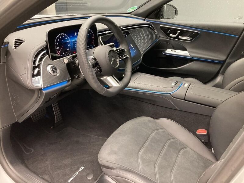 Gebraucht Mercedes E220 AMG 197 PS (144 kW) 2024 Hightechsilber Kombi