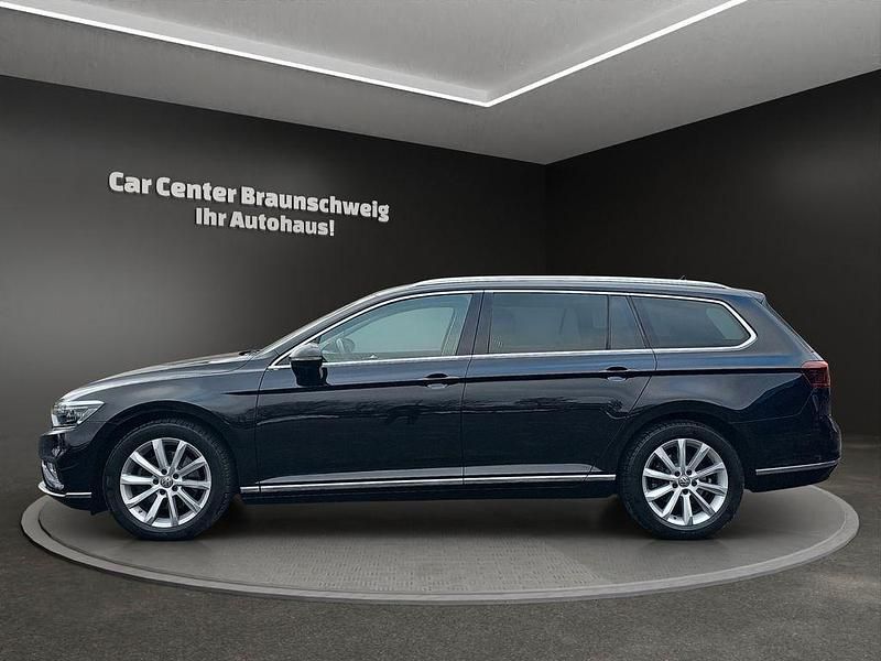 Gebraucht VW Passat Elegance 150 PS (110 kW) 2020 Schwarz Kombi