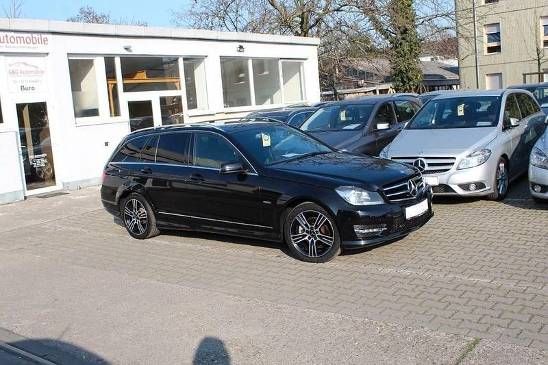 Gebraucht Mercedes C220 AMG 170 PS (125 kW) 2014 Schwarz Kombi