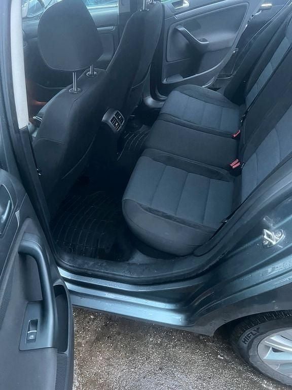 Gebraucht VW Golf VI Style 105 PS (77 kW) 2011 Grau Kleinwagen