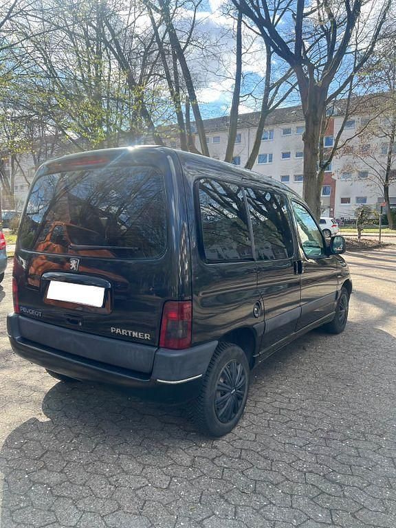 Gebraucht Peugeot Partner 109 PS (80 kW) 2003 Schwarz Van / Kleinbus