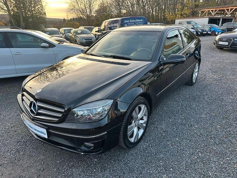 Schwarz Gebraucht 2010 Mercedes CLC180 Kleinwagen | 6.990 € (Fairer Preis) - Bild 1/4