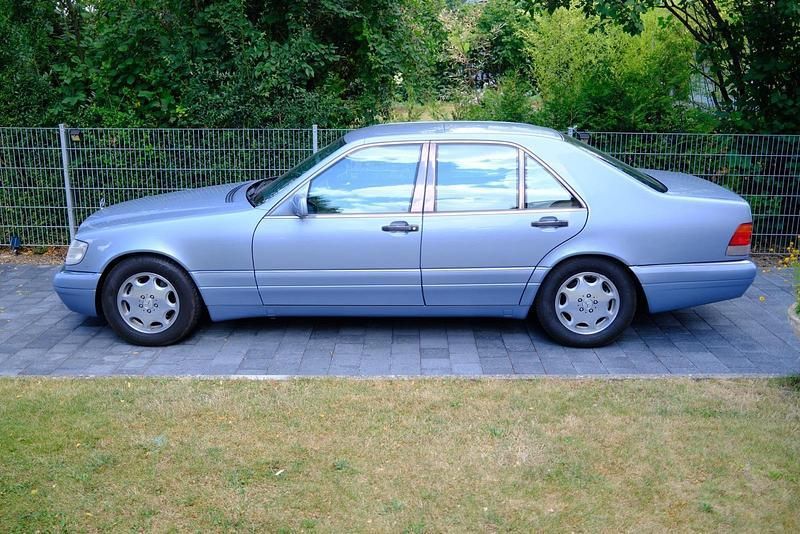 Blau Gebraucht 1994 Mercedes S500 Limousine | 22.800 € - Bild 1/4