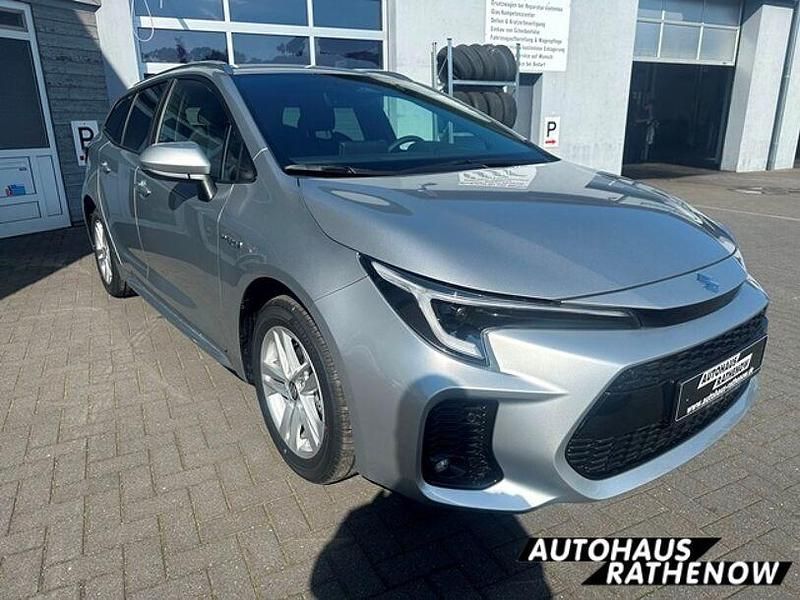 Silber Gebraucht 2022 Suzuki Swace Comfort+ Limousine | 22.990 € (Etwas zu teuer) - Bild 1/4