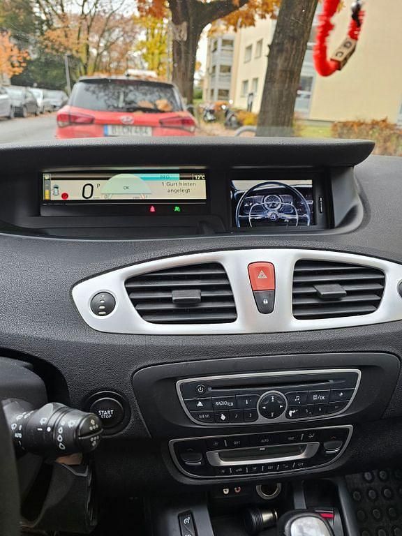 Schwarz Gebraucht 2010 Renault Scénic III Luxe Van / Kleinbus | 4.500 € (Guter Preis) - Bild 1/4