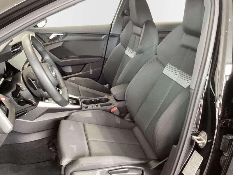 Gebraucht Audi A3 Sportback S-Line 150 PS (110 kW) 2023 Schwarz Kleinwagen