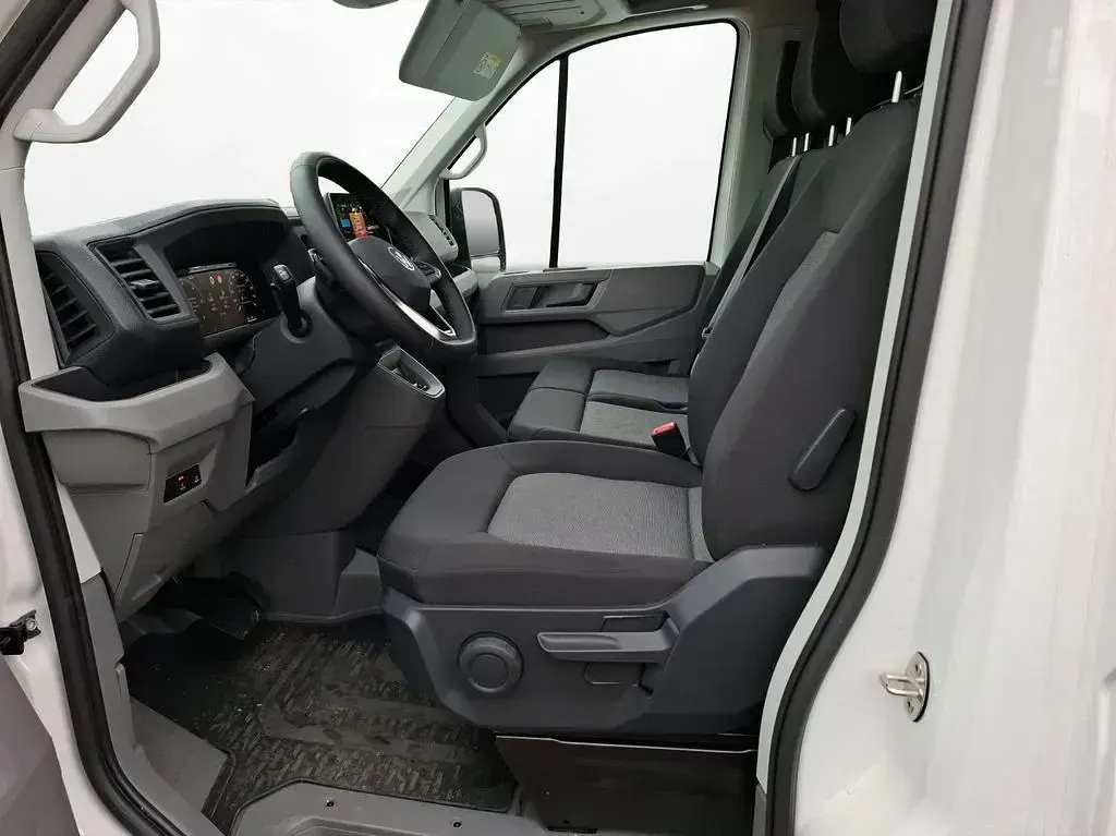 Gebraucht VW Crafter 140 PS (102 kW) 2025 Weiß Van