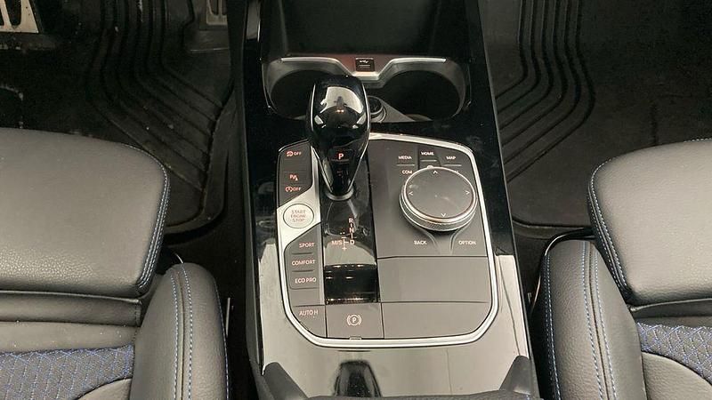 Gebraucht BMW 220 M Sport 178 PS (130 kW) 2023 Weiß Limousine