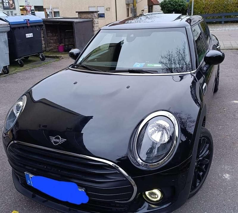 Schwarz Gebraucht 2019 Mini One Clubman Kombi | 18.100 € - Bild 1/4