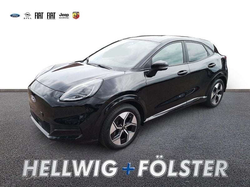 Agate black metallic Neu 2025 Ford Puma Gen-E Standard Range Limousine | 31.990 € - Bild 1/4