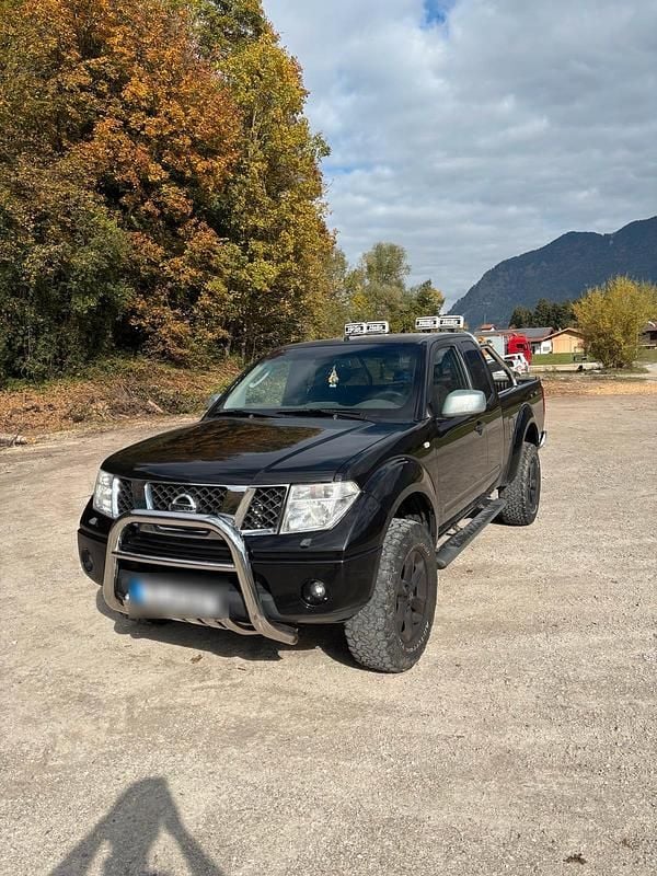 Schwarz Gebraucht 2006 Nissan Navara Abholung | 9.500 € - Bild 1/4