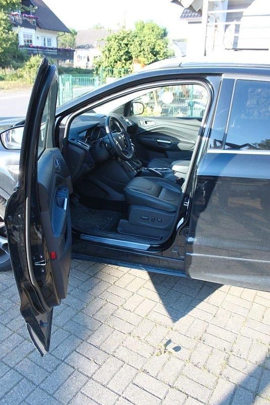 Gebraucht Ford Kuga ST-Line 179 PS (131 kW) 2017 Schwarz SUV