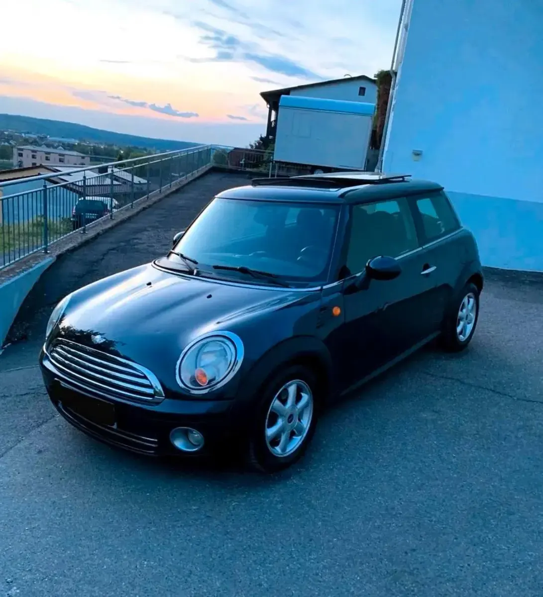 Gebraucht Mini Cooper 95 PS (69 kW) 2008 Schwarz Kleinwagen