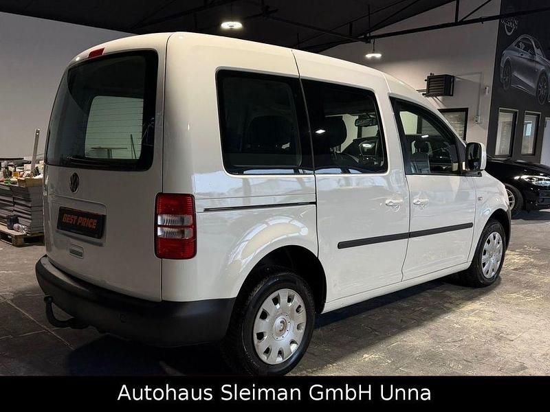 Gebraucht VW Caddy Trendline 102 PS (75 kW) 2011 Weiß Van / Kleinbus