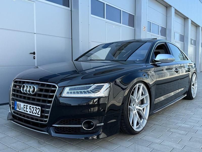 Schwarz Gebraucht 2016 Audi S8 plus Ambiente Limousine | 43.999 € (Fairer Preis) - Bild 1/3
