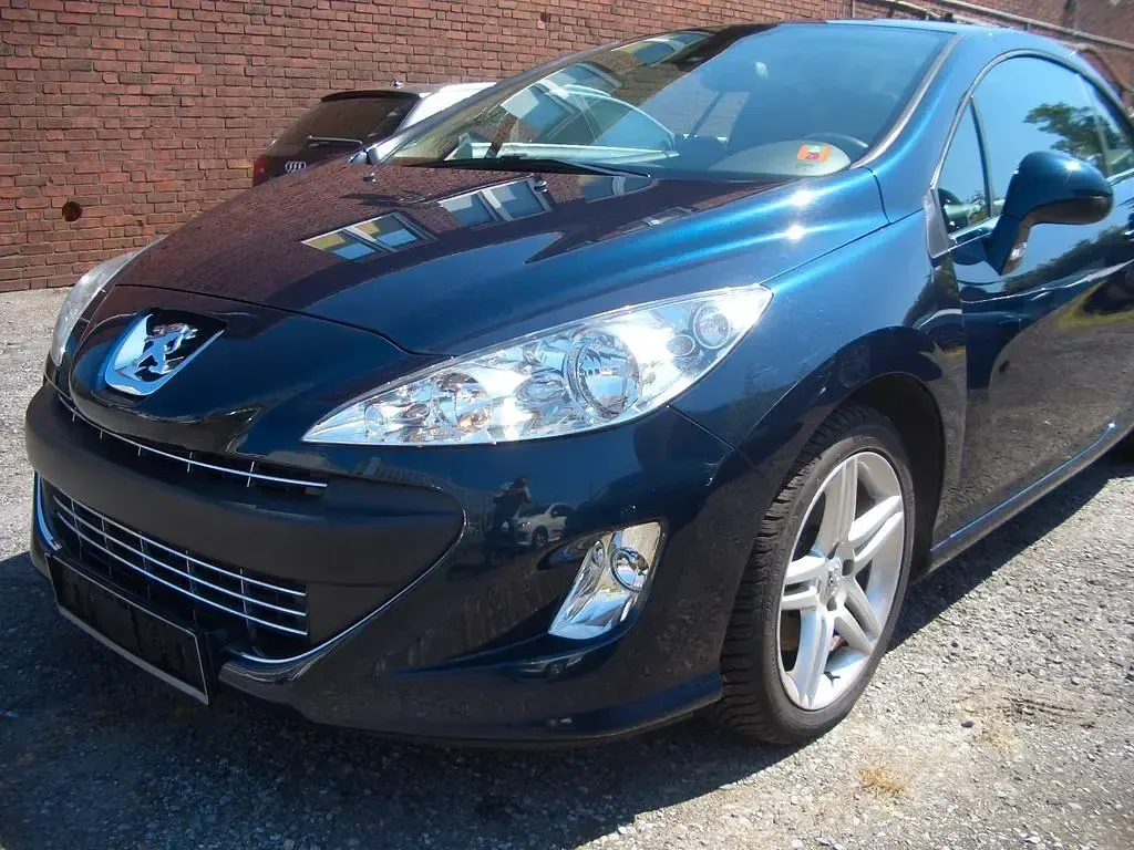 Gebraucht Peugeot 308 CC Premium 140 PS (102 kW) 2010 Blau Cabrio