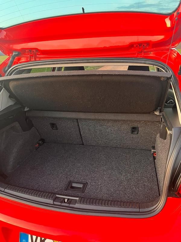 Gebraucht VW Polo Style 86 PS (63 kW) 2011 Rot Kleinwagen