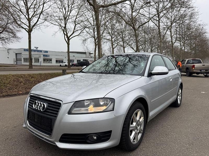 Gebraucht Audi A3 Ambiente 105 PS (77 kW) 2009 Silber Kleinwagen