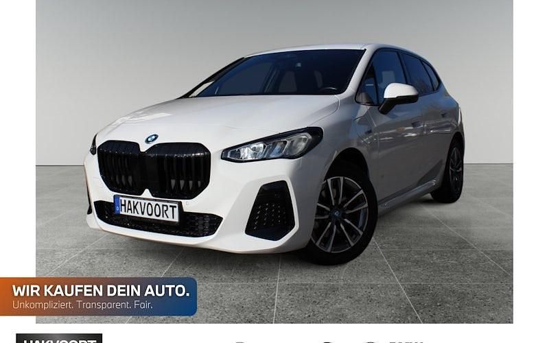 Gebraucht BMW 225 Active Tourer Shadowline 245 PS (180 kW) 2022 Weiß Van / Kleinbus