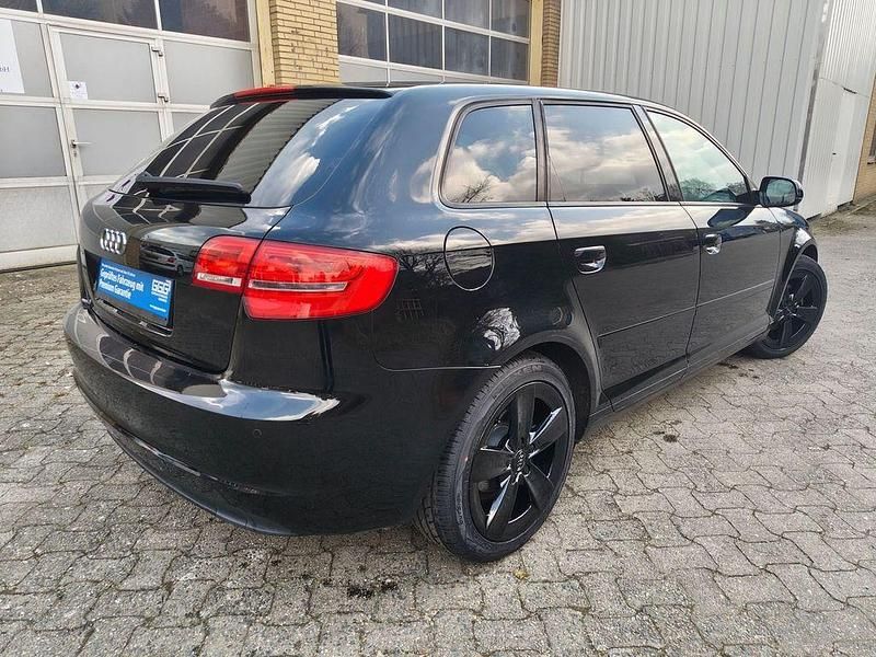 Gebraucht Audi A3 Ambition 125 PS (91 kW) 2010 Schwarz Kleinwagen