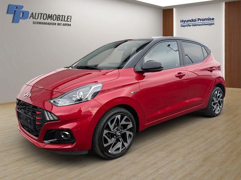 Dragon red/ schwarz Gebraucht 2022 Hyundai i10 N Line Kleinwagen | 15.990 € (Fairer Preis) - Bild 1/4