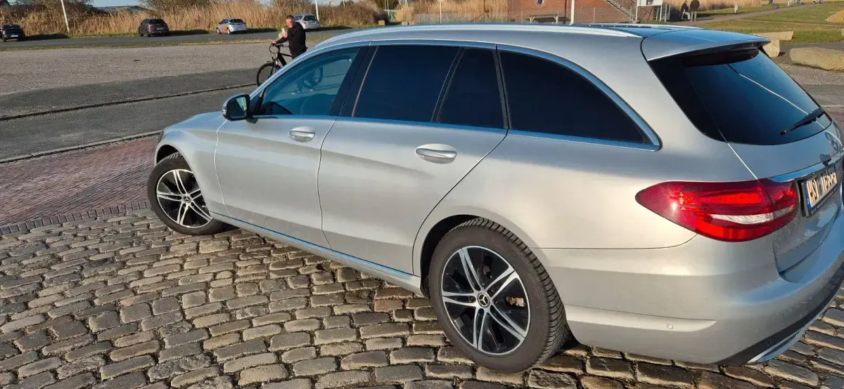 Gebraucht Mercedes C250 Exclusive 232 PS (170 kW) 2018 Silber Limousine