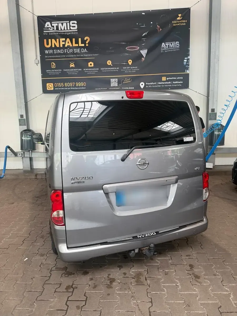 Gebraucht Nissan Evalia 110 PS (80 kW) 2012 Grau Van / Kleinbus