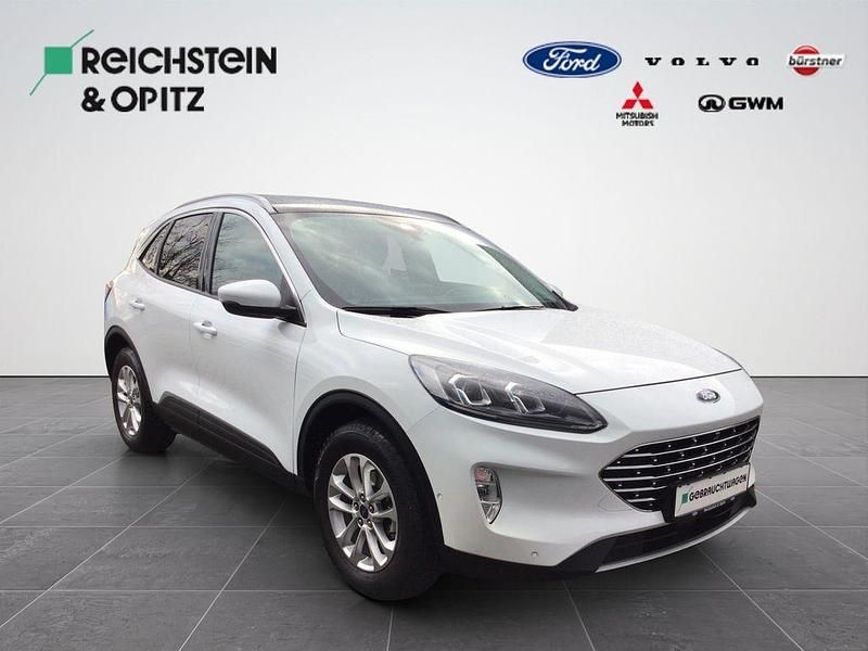 Gebraucht Ford Kuga Titanium 190 PS (139 kW) 2022 Weiß SUV