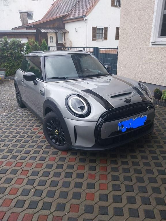 Silber Gebraucht 2023 Mini Cooper SE Kleinwagen | 20.000 € (Guter Preis) - Bild 1/4