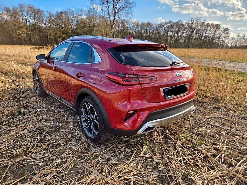 Gebraucht Kia XCeed Spirit 136 PS (100 kW) 2020 Rot SUV