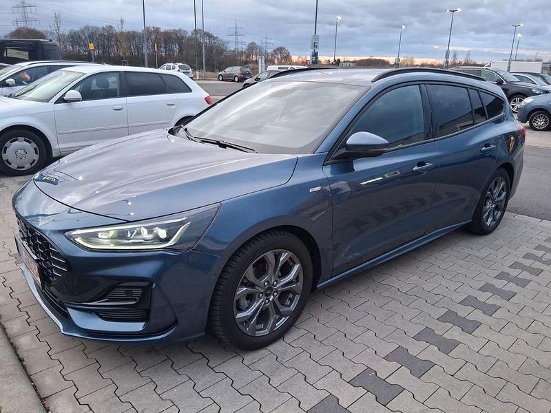 Gebraucht Ford Focus ST-Line 155 PS (114 kW) 2023 Blau Limousine