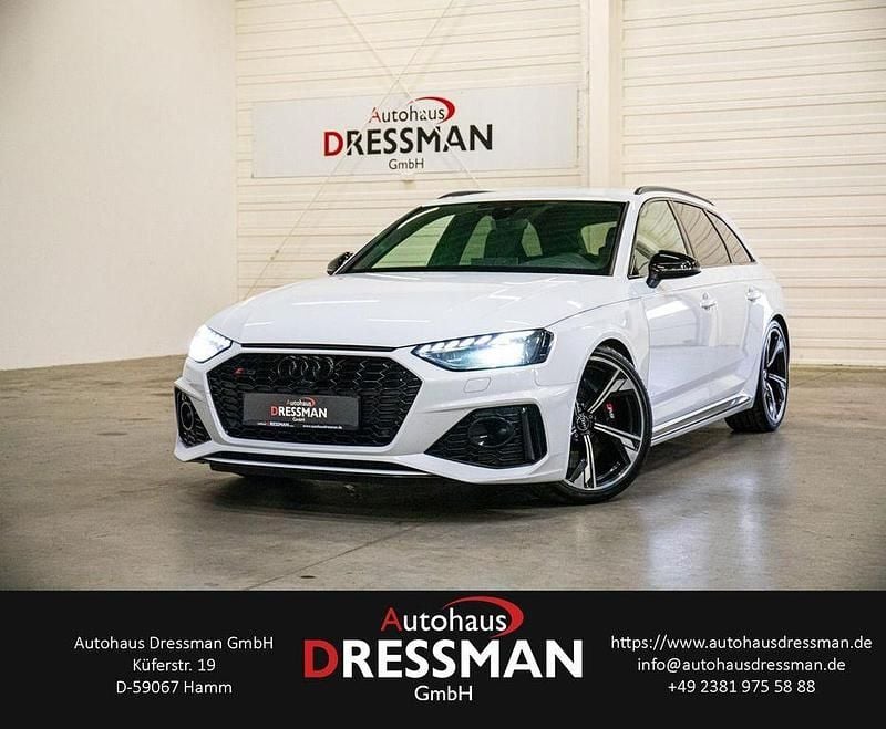 Gletscherweiß metallic Gebraucht 2020 Audi RS4 Sport Kombi | 48.660 € (Etwas zu teuer) - Bild 1/4