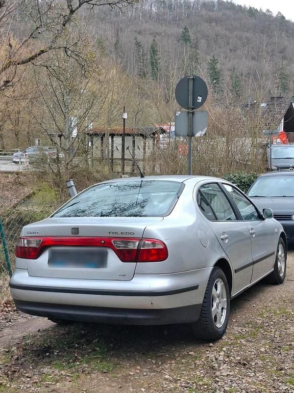 Gebraucht Seat Toledo 101 PS (74 kW) 2004 Silber Limousine