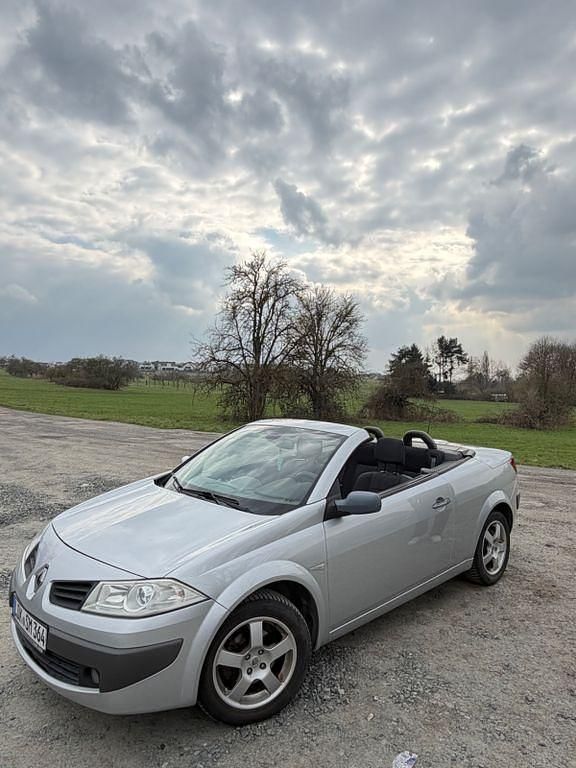 Gebraucht Renault Mégane Cabriolet Exception 135 PS (99 kW) 2008 Silber Cabrio