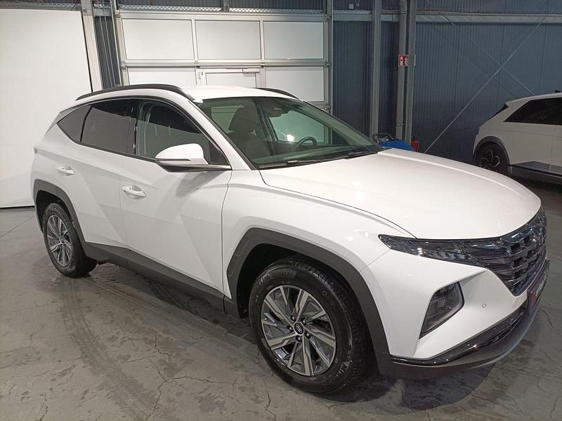 Weiß Gebraucht 2022 Hyundai Tucson Trend SUV | 19.550 € (Superpreis) - Bild 1/4
