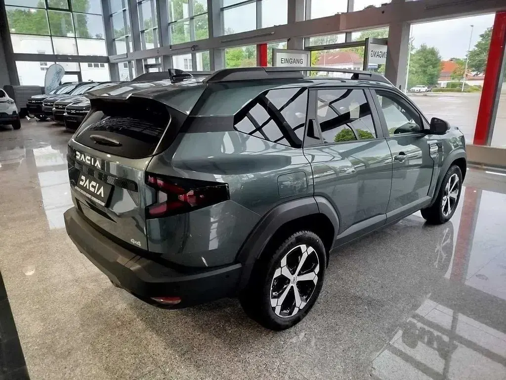 Neu Dacia Bigster Journey 154 PS (113 kW) 2026 Zederngrün SUV