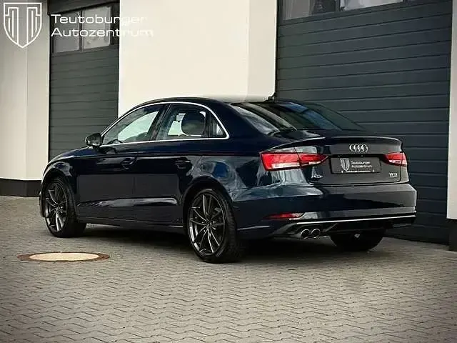 Gebraucht Audi A3 Sport 190 PS (139 kW) 2017 Blau Limousine