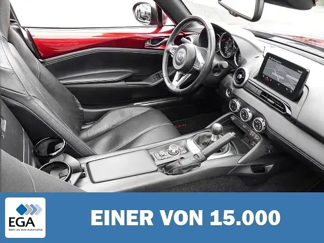 Używany Mazda MX5 Selection 132 KM (97 kW) 2021 Czerwony Kabriolet