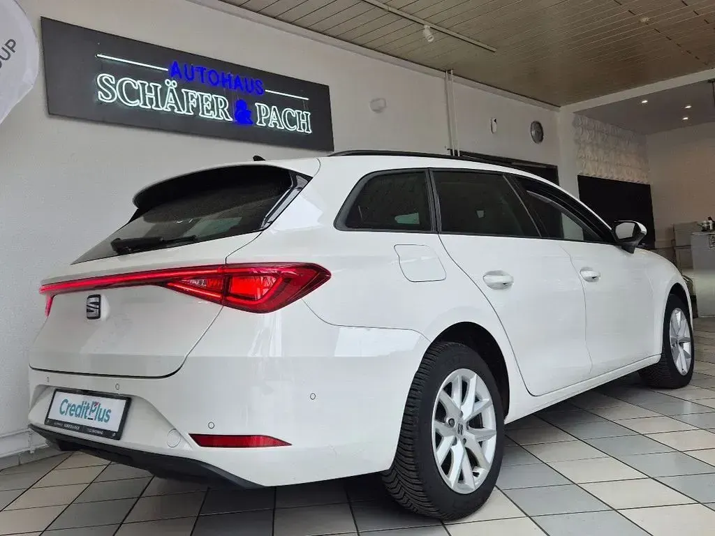 Gebraucht Seat Leon Style 150 PS (110 kW) 2024 Weiß Limousine