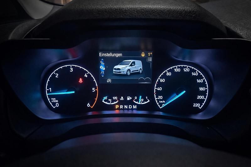 Gebraucht Ford Transit Connect 101 PS (74 kW) 2021 Weiß Van / Kleinbus