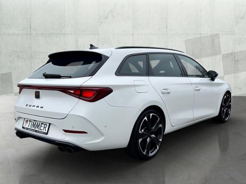 Second-hand Cupra Leon VZ 310 CP (228 kW) 2023 Alb Break