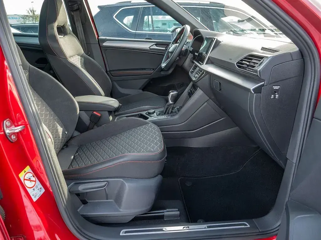 Używany Seat Tarraco FR 200 KM (147 kW) 2023 Czerwony SUV