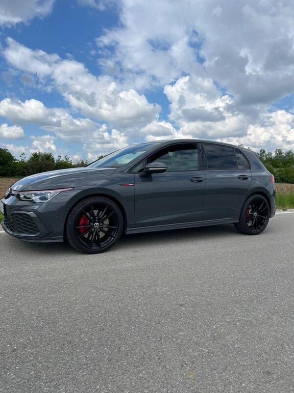 Grau Gebraucht 2020 VW Golf VIII GTI Limousine | 29.000 € (Fairer Preis) - Bild 1/4