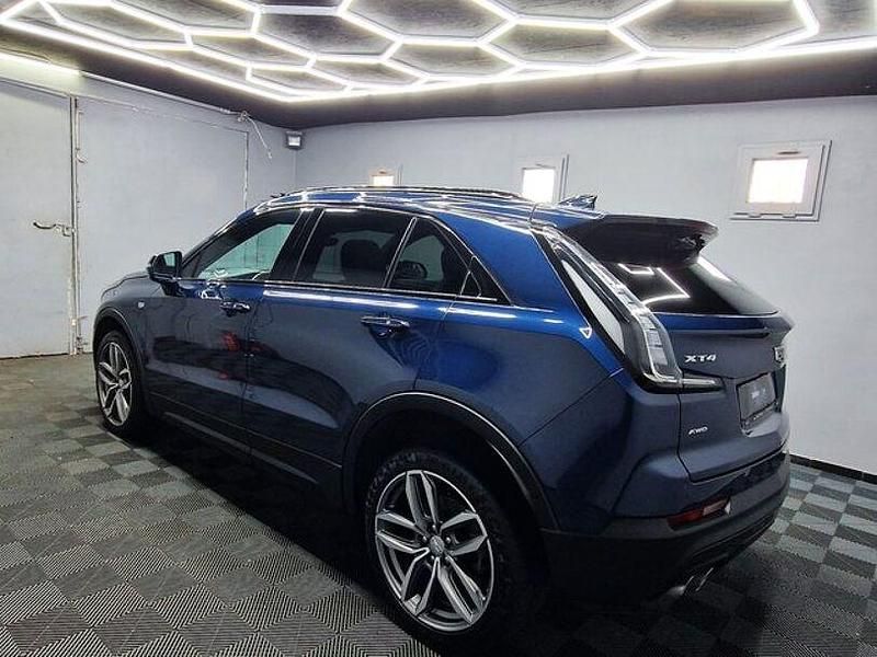 Gebraucht Cadillac XT4 174 PS (127 kW) 2021 Blau SUV