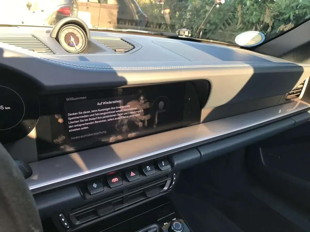 Gebraucht Porsche 992 480 PS (353 kW) 2022 Gtsilbermetallic Cabrio