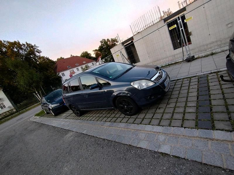 Gebraucht 2009 Opel Zafira Van / Kleinbus | 3.500 € (Fairer Preis) - Bild 1/4