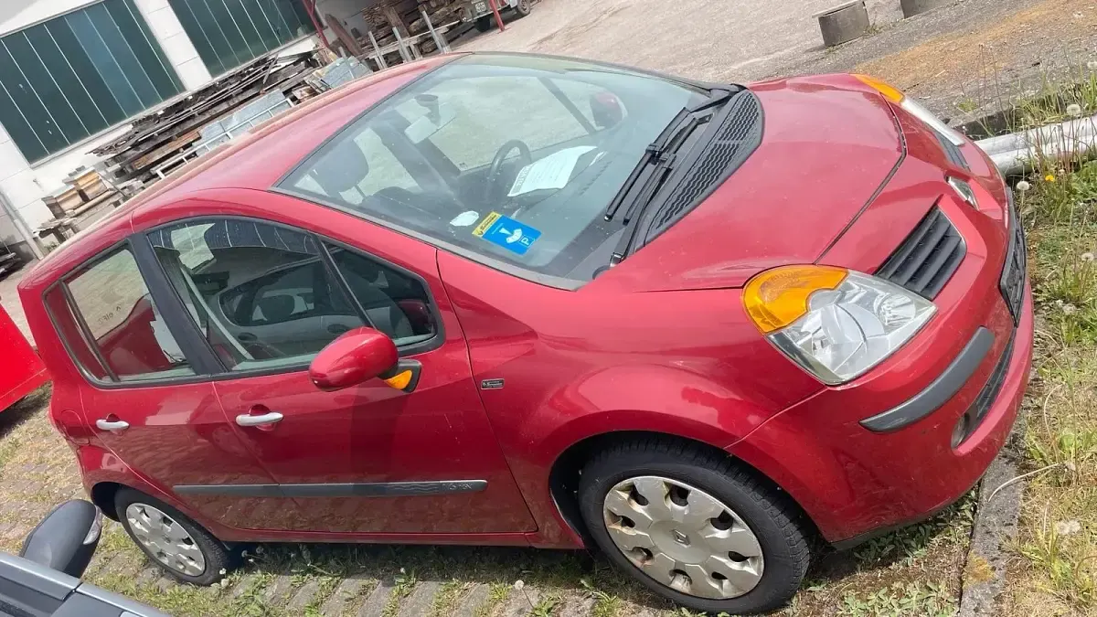 Brugt Renault Modus 75 HK (55 kW) 2004 Rød MPV