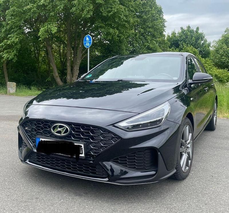 Schwarz Gebraucht 2021 Hyundai i30 N Line Limousine | 18.800 € (Guter Preis) - Bild 1/4