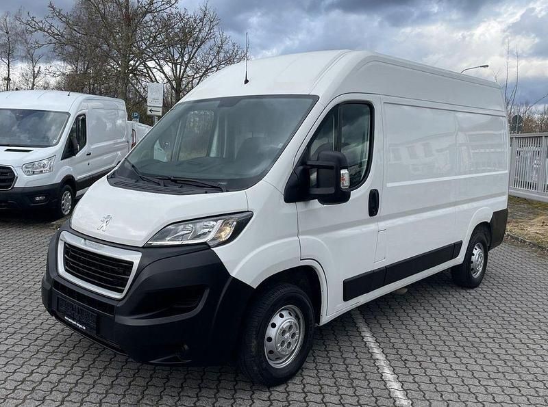 Gebraucht Peugeot Boxer 140 PS (102 kW) 2020 Weiß Van