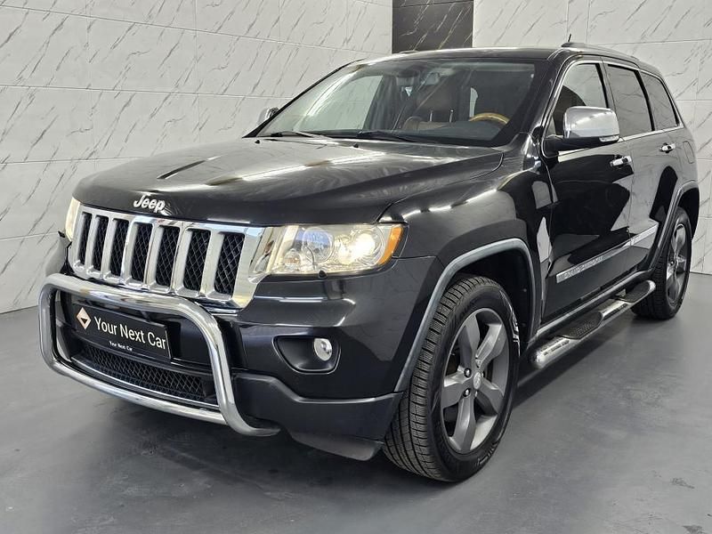Brilliant black crystal pearl Gebraucht 2011 Jeep Cherokee Overland SUV | 14.890 € - Bild 1/4